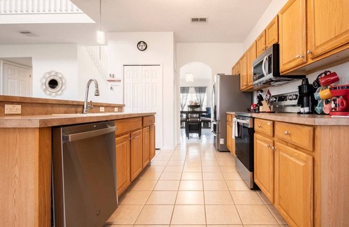 Highgate Park Villa | Experience Magic! 5BR 4BA Luxury Villa with Private Heated Pool near Disney!