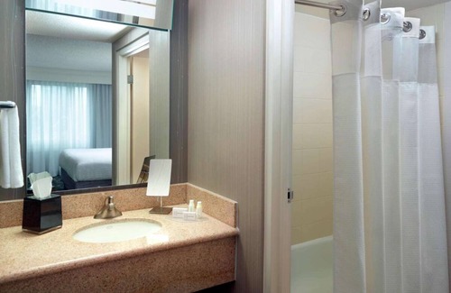 Home Park Hotel | Experience Midtown Atlanta's Vibrant Scene! 2 Spacious Rooms w/Balconies! Pool!
