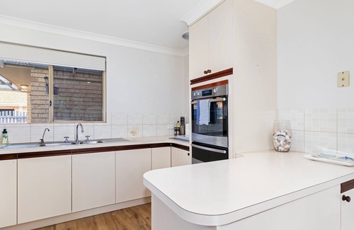 West Busselton House | Experience Ocean Breeze Villa - beautiful, spacious and perfect place