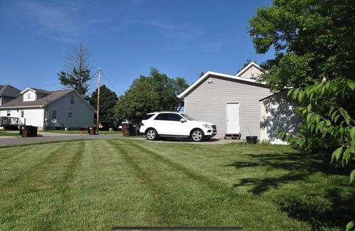 Oxford House | Experience Oxford - Spacious Home - Great Location