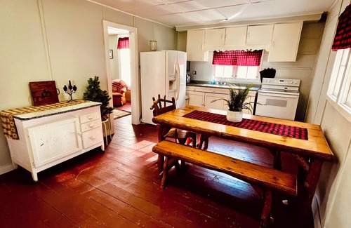 Caroga Lake Cabin | Experience the ADK’s @ Caroga Lake rustic camp-beach, golf, hike, concerts, bike