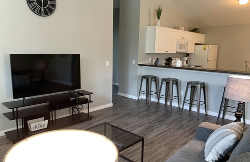 St. James House | Experience the fun and excitement of The Villages in this beautiful Patio Villa.