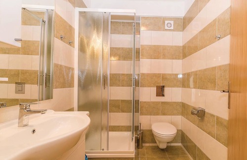 Banj Apartment | Experience the right feel-good atmosphere in these tastefully furnished apartments in the traditiona