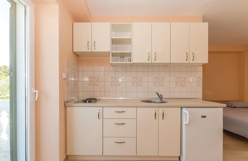 Banj Apartment | Experience the right feel-good atmosphere in these tastefully furnished apartments in the traditiona