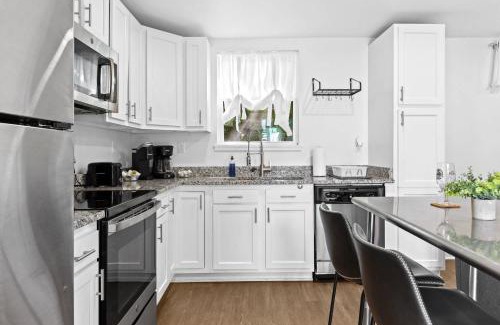 Phoenix Hill Apartment | Experience the Unique Re-Nu Shipping Container #5
