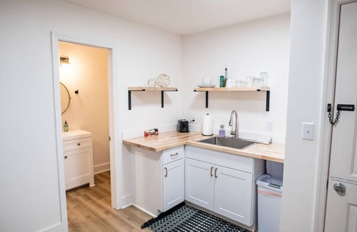 Hanahan Apartment | Experience the Perfect Place to Explore Like a Local