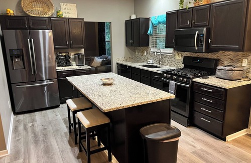 Blacklick House | Experience Tranquility at P.S. - Private Serenity 4-bedroom House in Blacklick