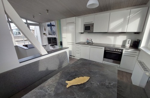 Wendtorfer Strand House | "Experience Ultimate Relaxation at Ostseehaus Carolin Marina Wendtorf!"