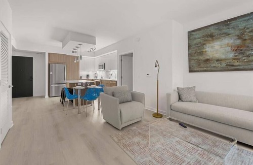 NoMa Hotel | Explorable, Spacious 2BR nr DC Attractions & Sites | NoMa
