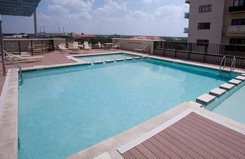 Downtown San Antonio Resort | Explore art, history,& diverse culture! Wyndham La Cascada