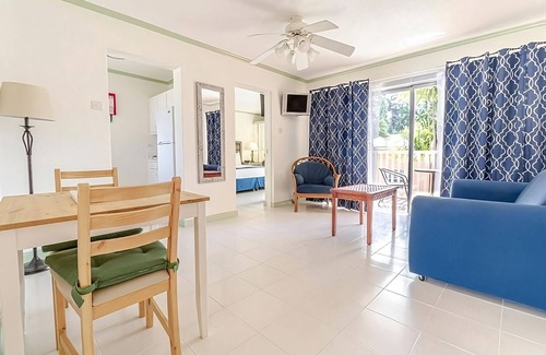 Worthing Hotel | Explore Barbados | 1BR w/Kitchenette & Balcony! Hotel w/Pool & Free Parking