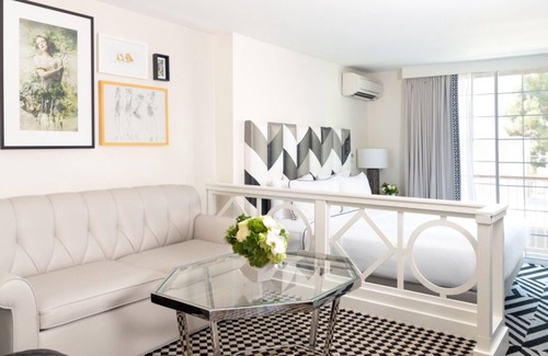 Norma Triangle Hotel | Explore Out of the Ordinary City in Modern Suite, Rooftop Pool, Pet-friendly!
