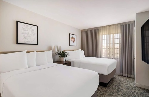 Sorrento Valley Hotel | Explore San Diego's Wonders! Full Kitchen, Free Breakfast, Pool, Pet-friendly!