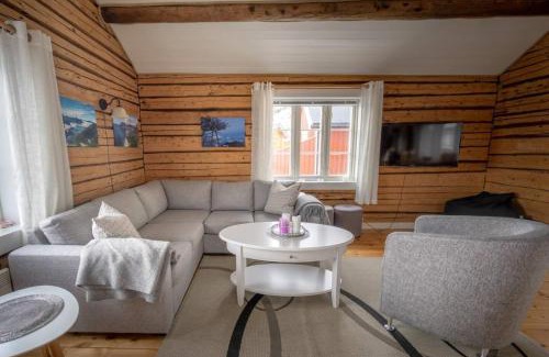 Moskenes House | Explorers Cabin Lofoten Edge