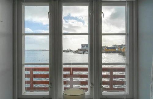 Moskenes House | Explorers Cabin Lofoten Edge