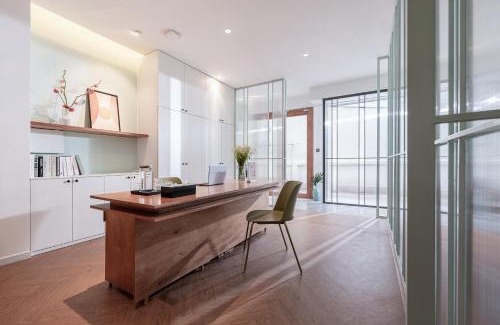 Phuong 6 Hotel | Express by M Village Điện Biên Phủ Q3