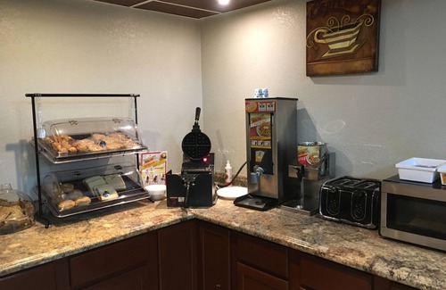 West Memphis Hotel | Express Inn West Memphis