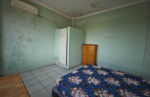 Medan Hotel | EXPRESS O 91979 Penginapan Tondong Ta