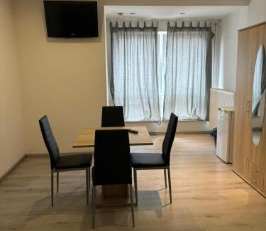 Meiderich House | Expresszimmervermietung