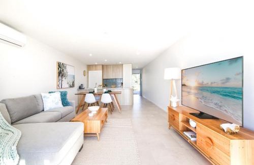 Batemans Bay Apartment | Exquisite 1-Bed Apartment with Bay Views