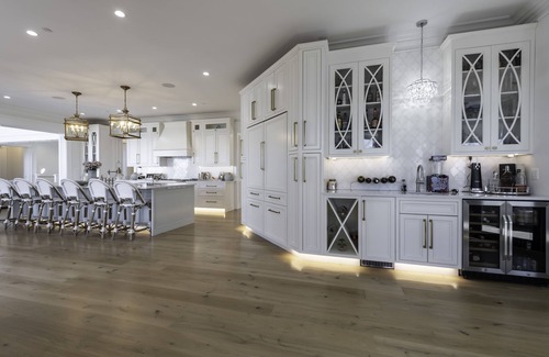 Stevensville Villa | Exquisite 14,000 sq ft Waterfront Mansion with Pool