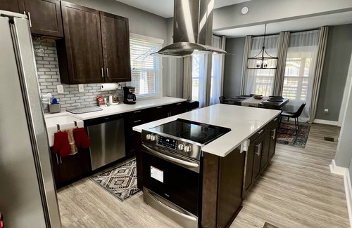 Sylvan Hills House | Exquisite 4BR/3BA Home by LSP Homes. 10 min DT/Airport