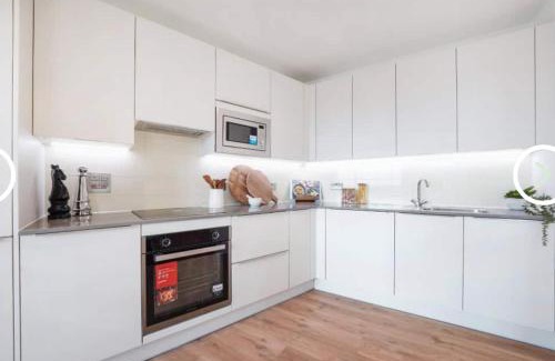 Thames Apartment | Exquisite Brand New Double Room