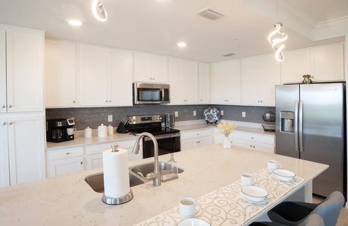 Lakewood Ranch Condo | Exquisite brand new Condo 3rd Floor 2/bed, 2/bath