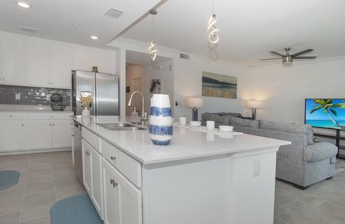 Lakewood Ranch Condo | Exquisite brand new Condo 3rd Floor 2/bed, 2/bath
