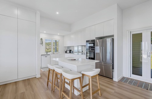 Crescent Head House | EXQUISITE HOLIDAY HOME WITH OUTSTANDING OCEAN VIEWS - Newly Renovated