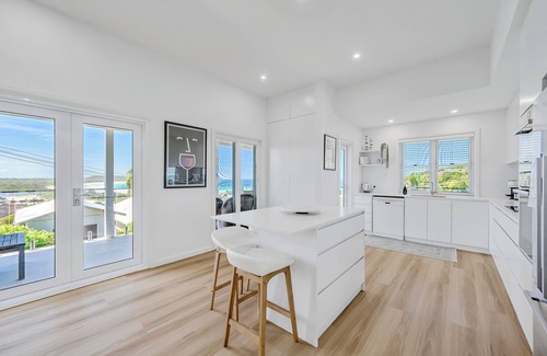 Crescent Head House | EXQUISITE HOLIDAY HOME WITH OUTSTANDING OCEAN VIEWS - Newly Renovated