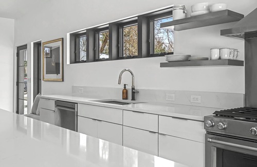 Saratoga Springs Cottage | Exquisite Modern Luxury Carriage House Built in 2025 - One Block from Track