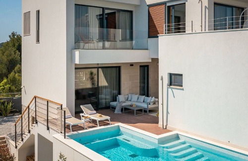 Jezera Villa | Exquisite Murter Villa | Villa Luxor | 4 Bedrooms | Heated Pool & Spa & Gym |.