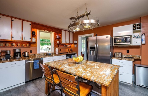 Front Royal House | Exquisite Riverfront Paradise...100+ Acres- Hike, Boat, Swim without leaving!