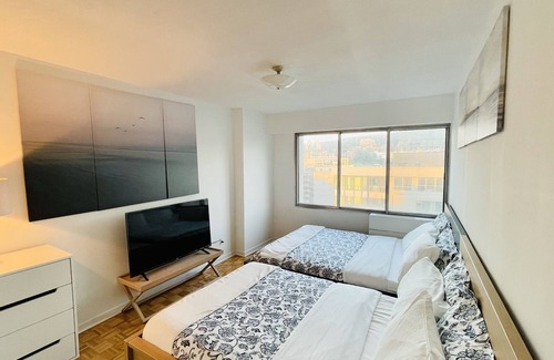 Shaughnessy Village Apartment | Exquisite spacious apartment downtown Montreal