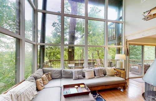 Gainesville House | Exquisite waterfront home with balcony, fireplace, W/D, & dog-friendly