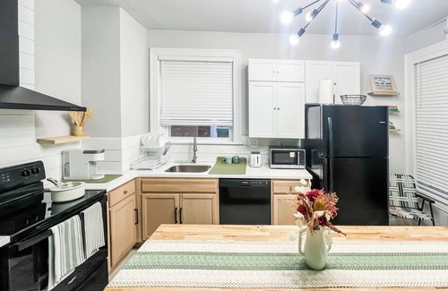 Tower Grove East House | Exqusite Emerald