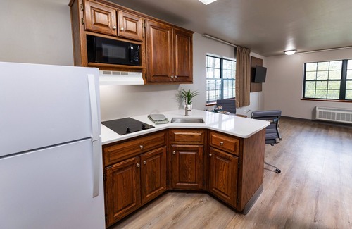 Ashwaubenon Hotel | Extended Stay Airport