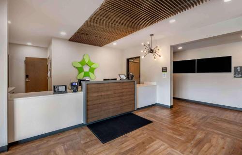 Tampa Hotel | Extended Stay America Premier Suites - Tampa - Fairgrounds - Casino