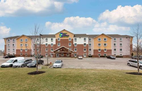 Cleveland Hotel | Extended Stay America Select Suites - Cleveland - Airport