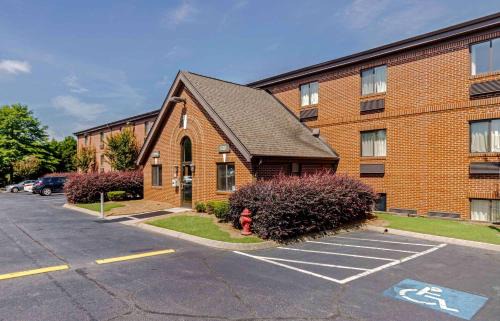 Greenville - Spartanburg Hotel | Extended Stay America Select Suites - Greenville - Haywood Mall
