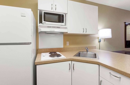 Morrisville Hotel | Extended Stay America Select Suites Raleigh RDU Airport