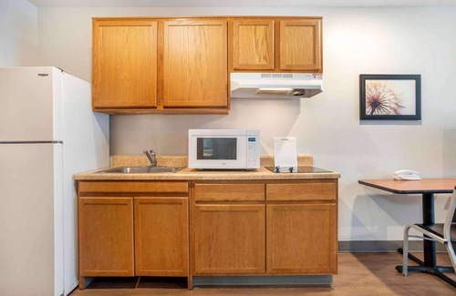 Northeast Pensacola Hotel | Extended Stay America Select Suites - Pensacola - Northeast