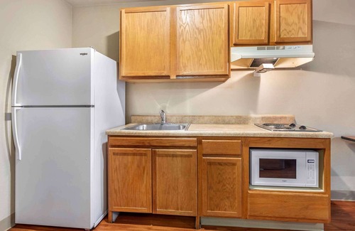 Pine Forest Hotel | Extended Stay America Select Suites - Pensacola - Northwest