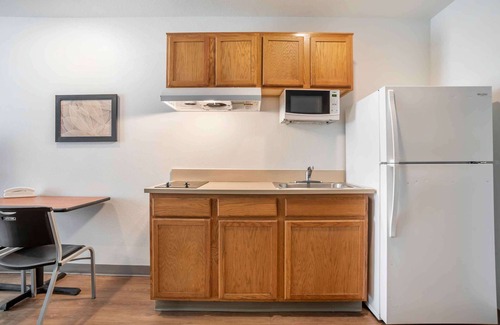 Pine Forest Hotel | Extended Stay America Select Suites - Pensacola - Northwest