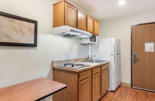 Fairdale Hotel | Extended Stay America Select Suites - Louisville - South