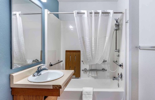 Fairdale Hotel | Extended Stay America Select Suites - Louisville - South