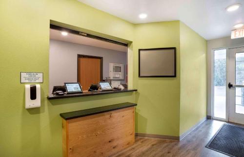 Pine Forest Hotel | Extended Stay America Select Suites - Pensacola - Northwest