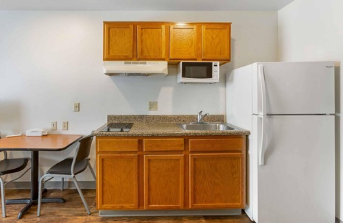North Mountain Hotel | Extended Stay America Select Suites - Phoenix - North