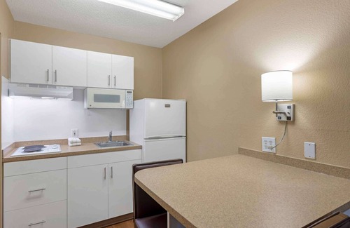 Germantown Hotel | Extended Stay America Suites Washington DC Germantown Town C